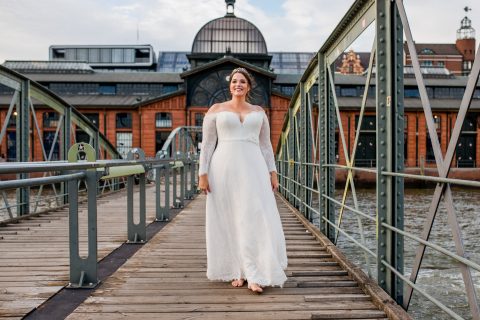 curvaceous bridal boutique